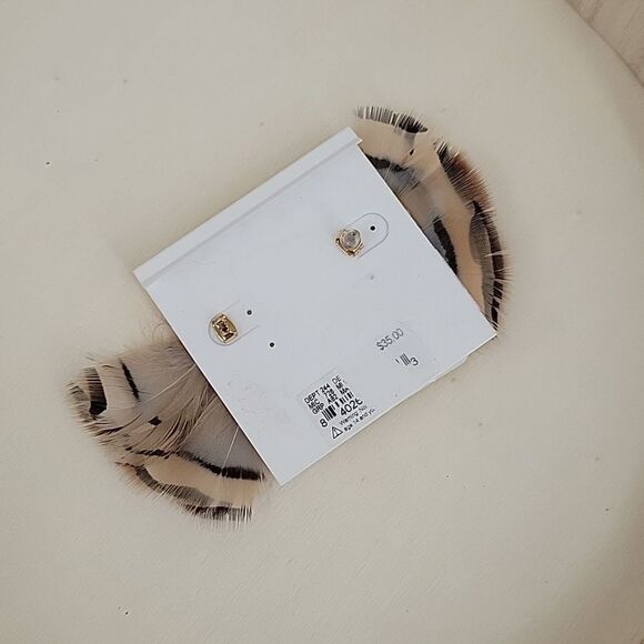 Anna & Ava Boho Feather Pierced Stud Back Earrings - NWT - Picture 3 of 4